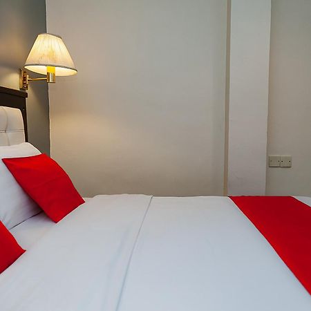 Super Oyo 90055 Mansion Inn Sibu Extérieur photo