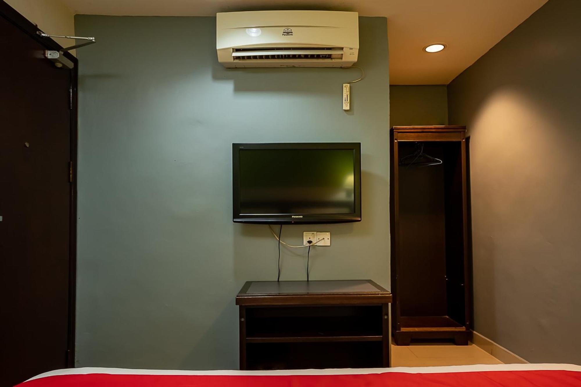 Super Oyo 90055 Mansion Inn Sibu Extérieur photo