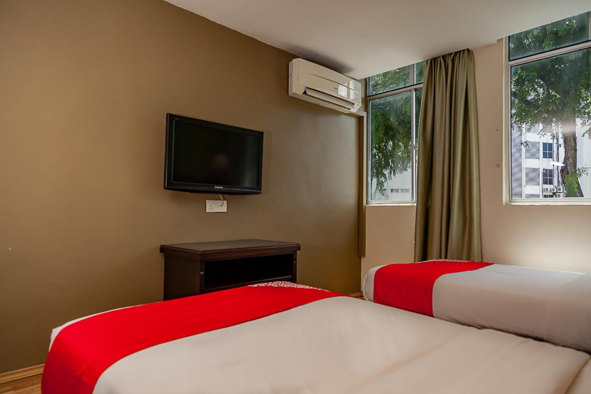 Super Oyo 90055 Mansion Inn Sibu Extérieur photo