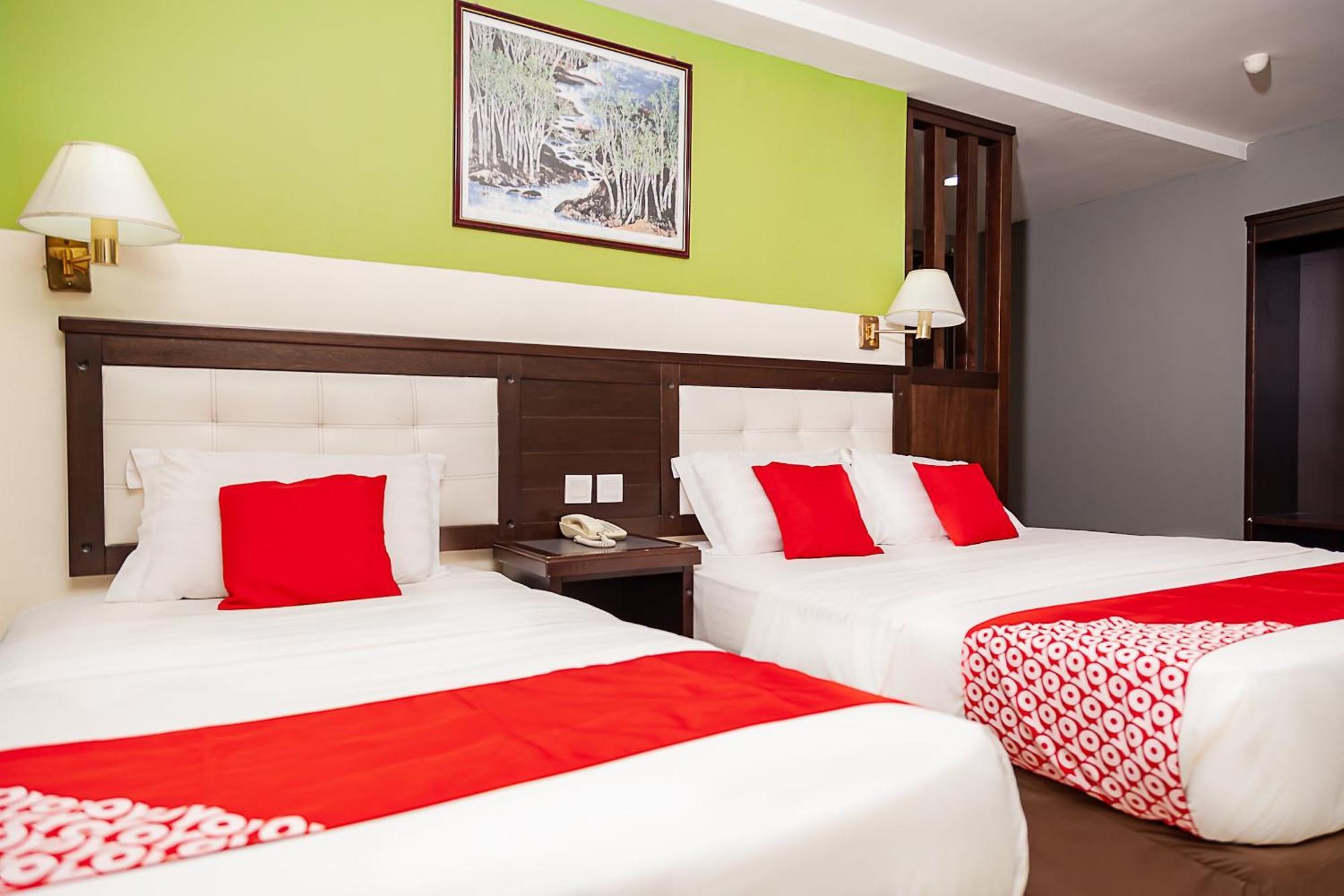 Super Oyo 90055 Mansion Inn Sibu Extérieur photo
