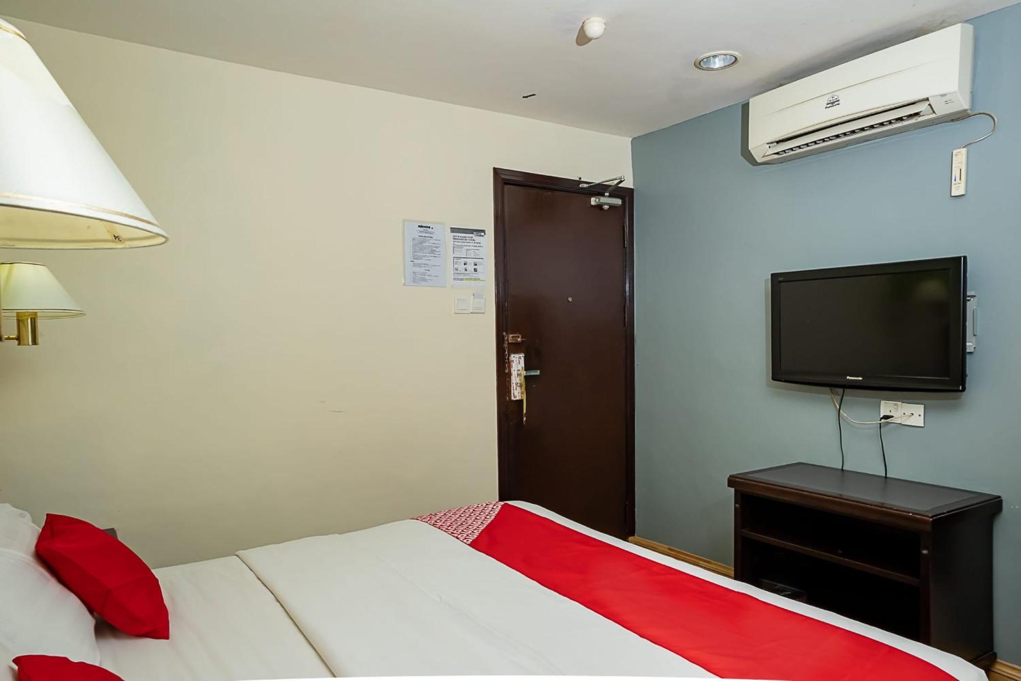 Super Oyo 90055 Mansion Inn Sibu Extérieur photo